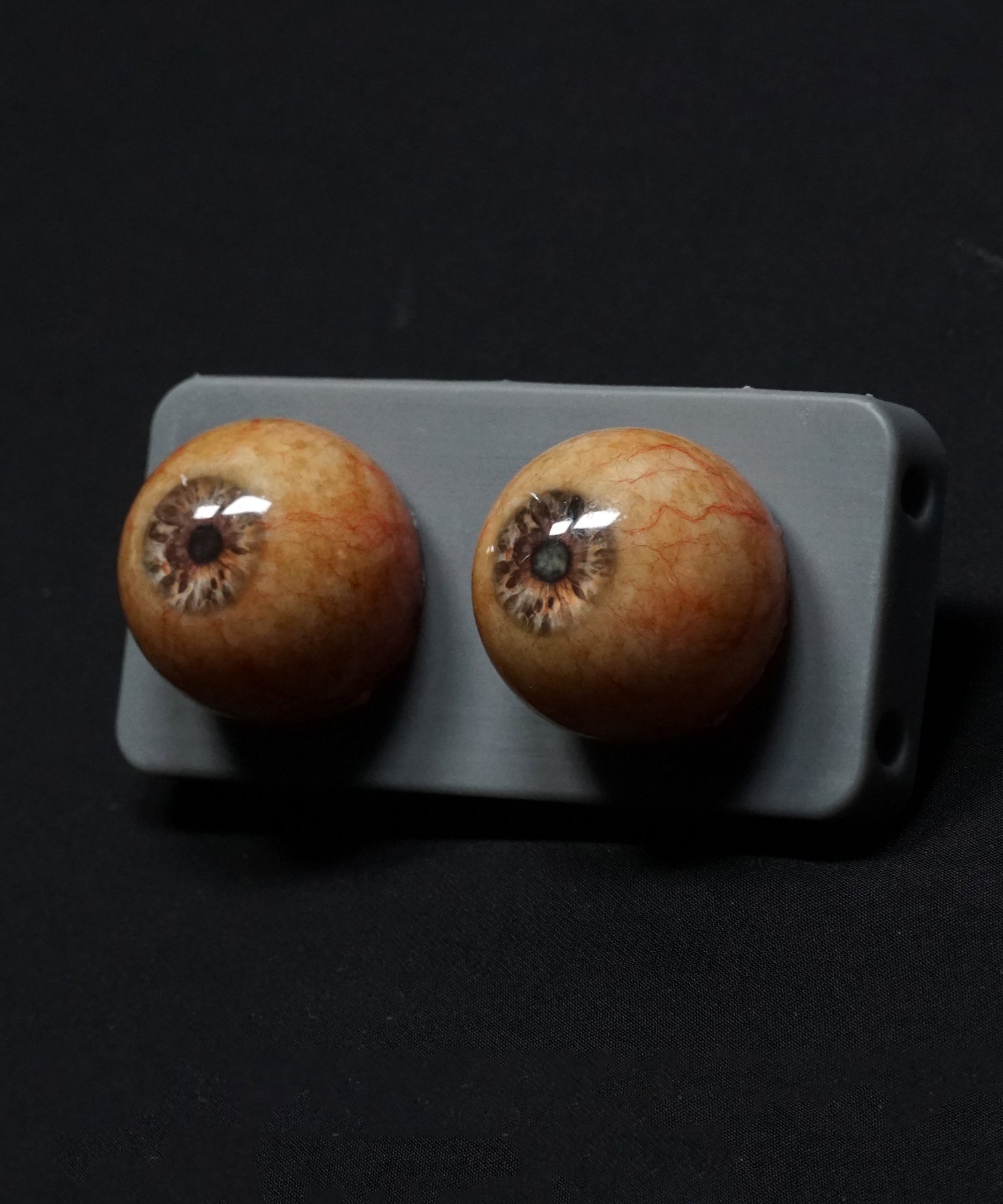 Premium Eye Pair: Yellow Vampire