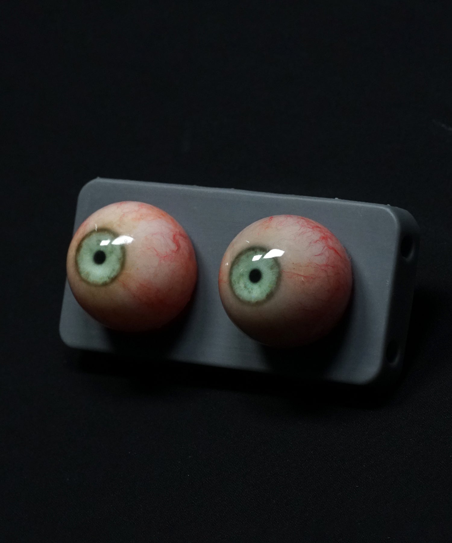 Premium Eye Pair: Creeper