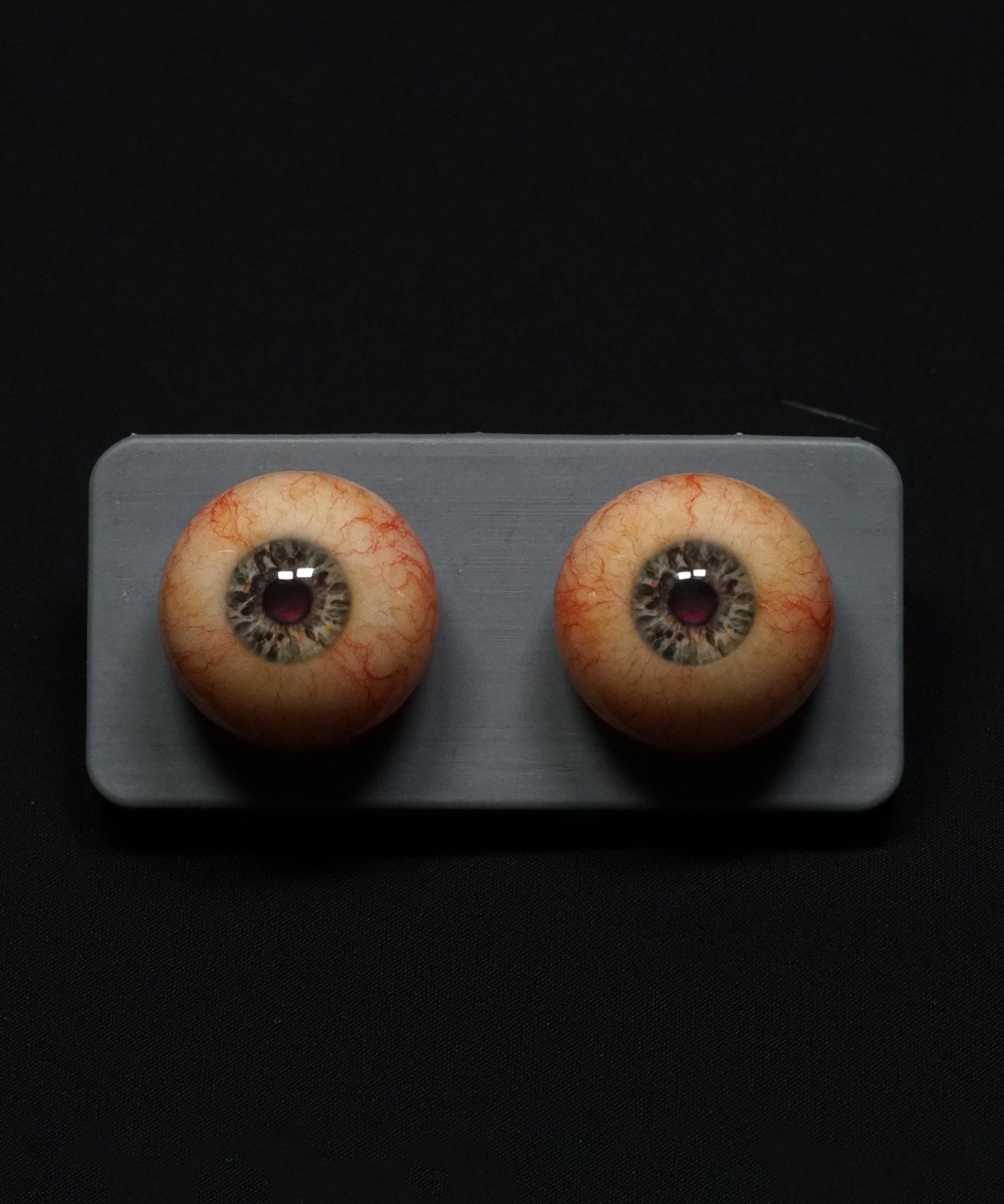 Premium Eye Pair: Vampire with Red Pupil